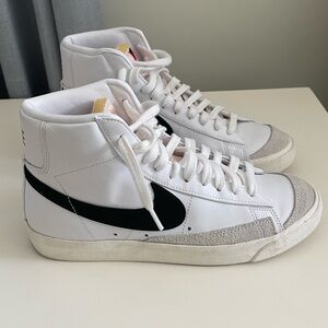 Nike Women’s Blazer Hightop Sneakers in Size 8.5